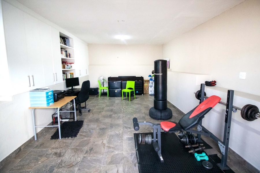 3 Bedroom Property for Sale in Wavecrest Eastern Cape